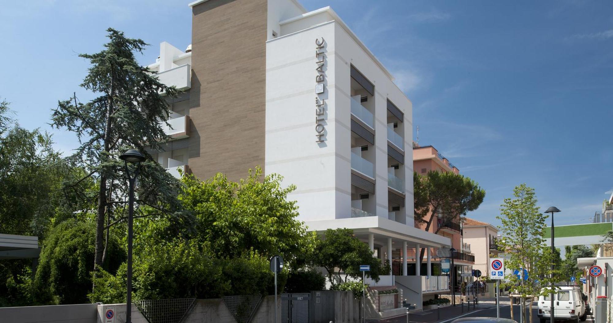 Hotel Baltic Rimini Buitenkant foto