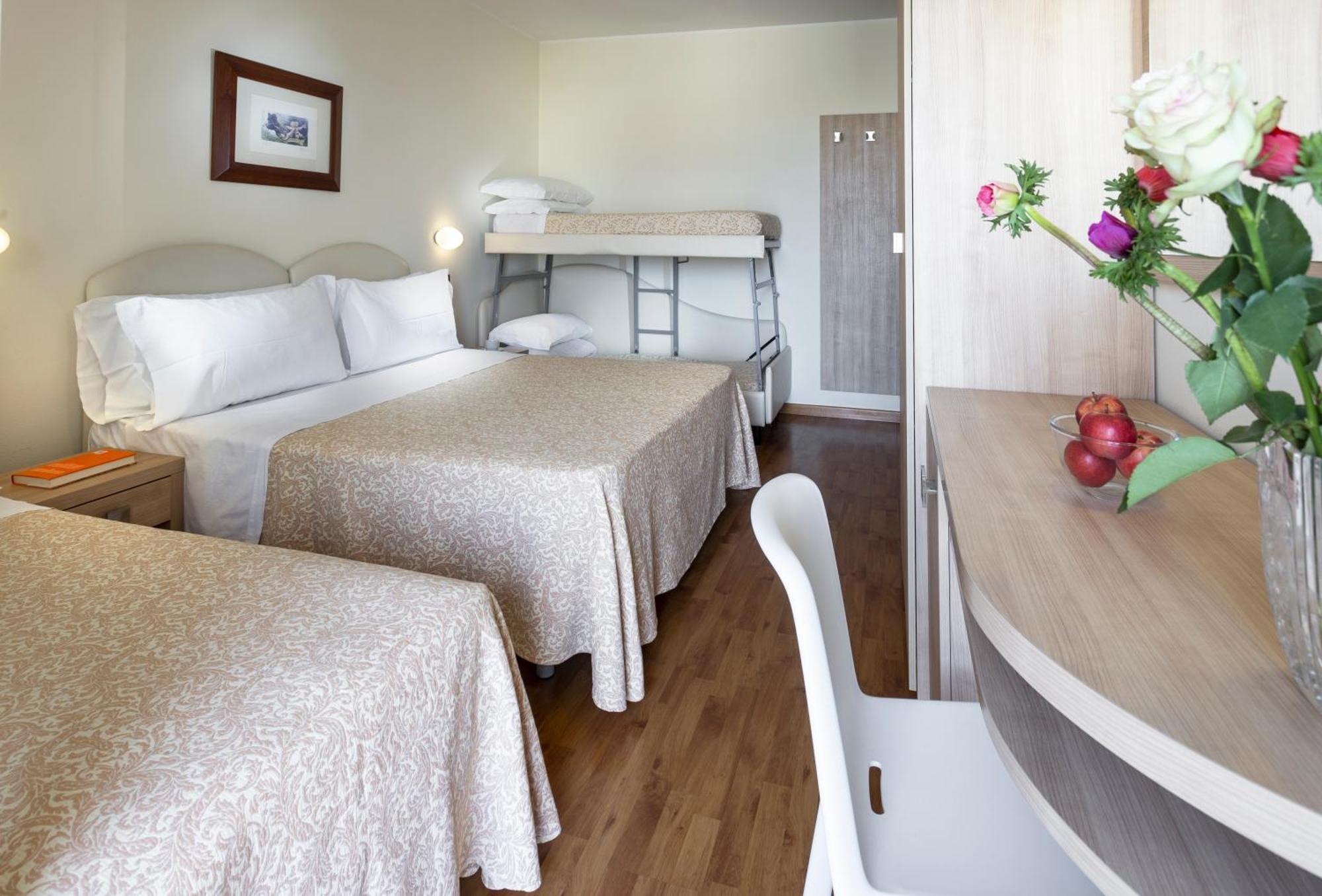 Hotel Baltic Rimini Buitenkant foto